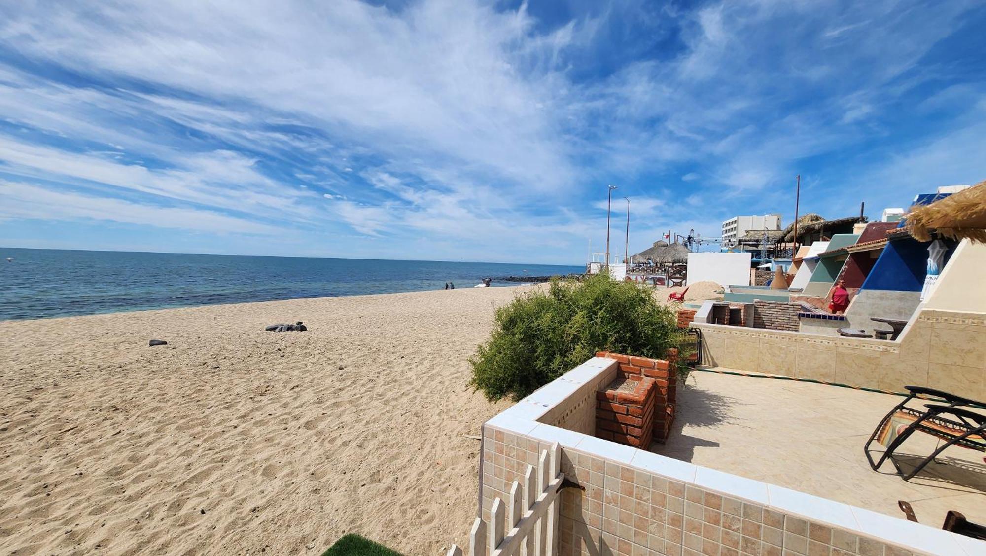 Las Brisas #8 Beachfront - On The Sand And Steps From Mannys For Tacos & Tequila Пуерто-Пеньяско Екстер'єр фото